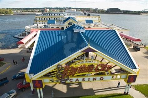 River city casino davenport m